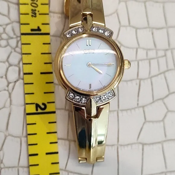 More Rare Near New Citizens Elegant Classic Ladies Eco Drive Gold Finish Dress W